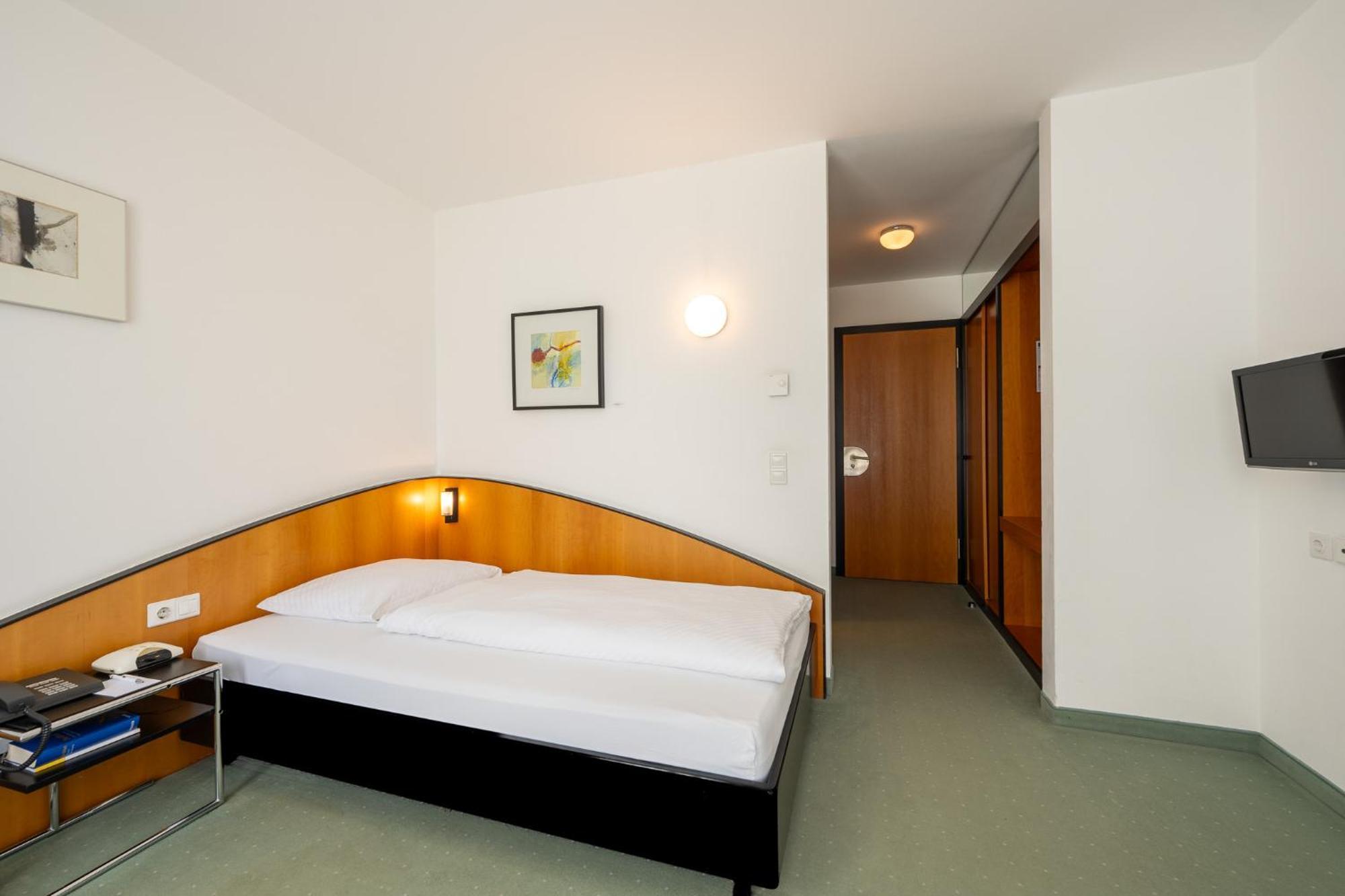Schloss Lautrach Room photo